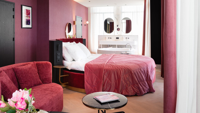 Penthouse Sauna Suite
