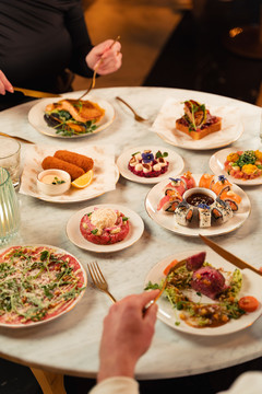 Food & Beverage